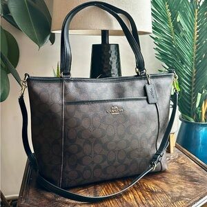 SOLD. Coach Peyton Signature Tote